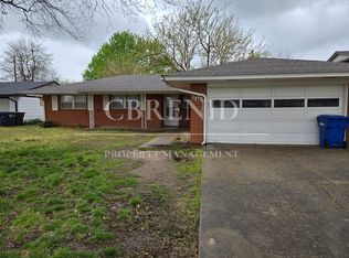 1710 S Johnson St, Enid, OK 73703