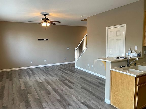 3rd image of 228 Bridle Point Cir
