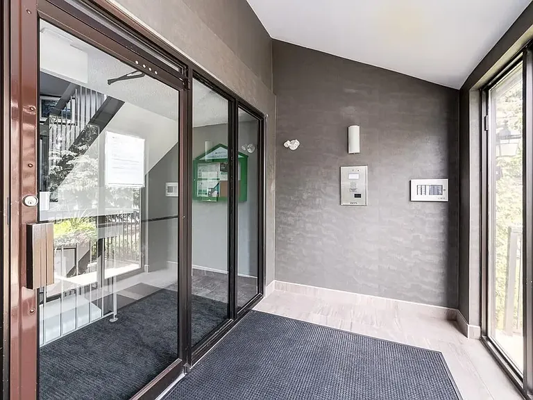 25 Glengrove Close SW — Photo 27