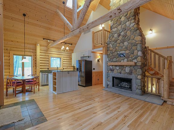 4th image of 1363 Larue Ln