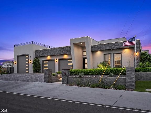2nd image of 2904 Candelaria Dr