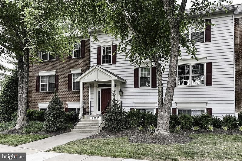 1st image of 3901 Golf Tee Ct APT 101