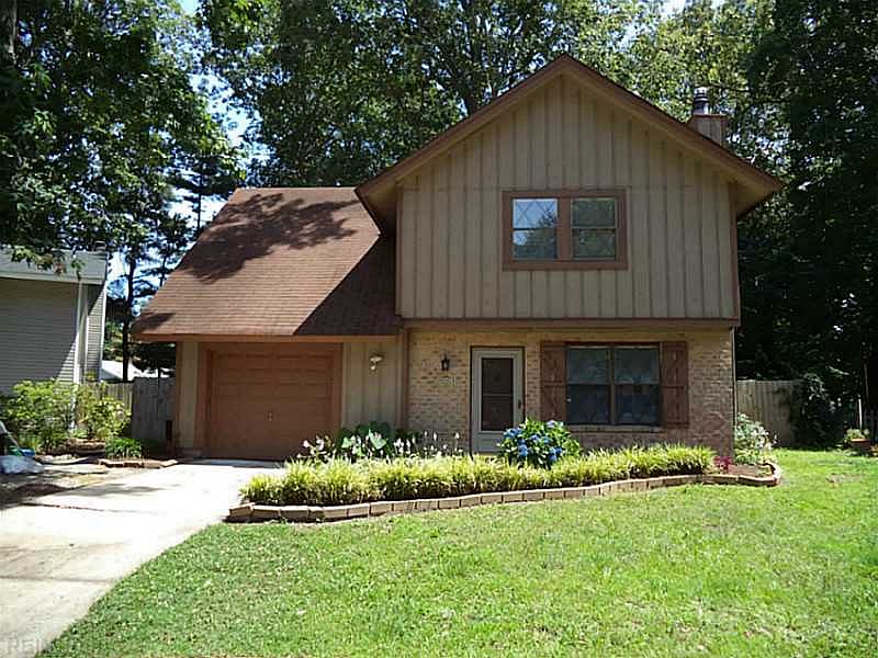 1st image of 4001 Foxwood Dr