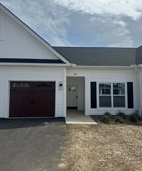 89 Erie Ridge Dr — Photo 1