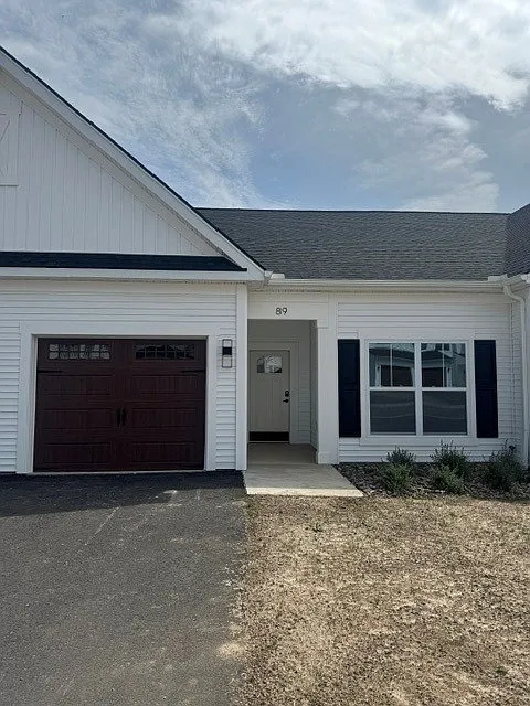 89 Erie Ridge Dr