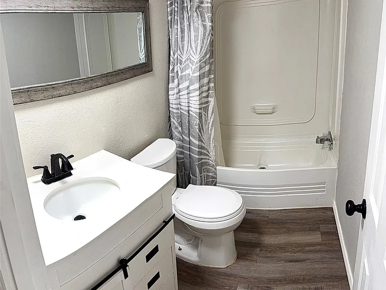 750 Oak Mdws — Photo 17