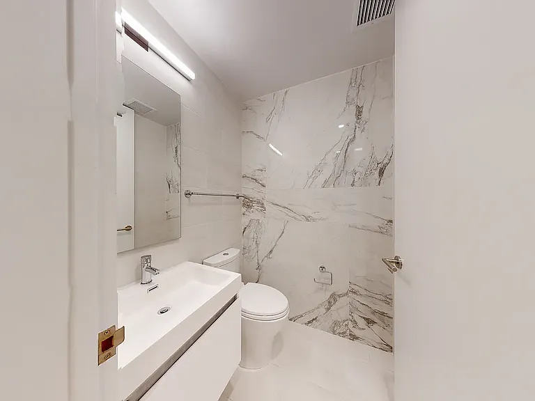 132 W 26th St #4 — Photo 11