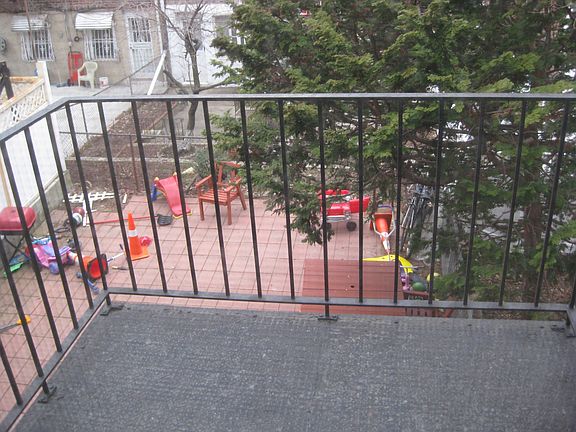 5th image of 3416 76th St