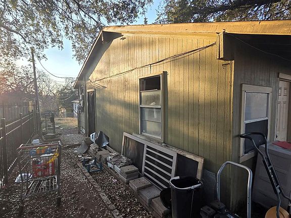 4th image of 1308 Astor Pl