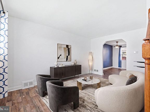 4th image of 2109 Parksley Ave