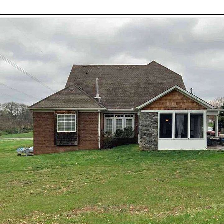 2nd image of 1605 Knox Dr