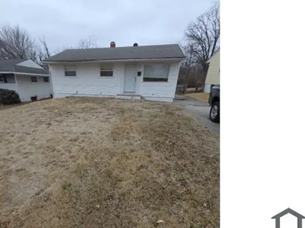 225 Ben Nevis Rd, Saint Louis, MO 63137