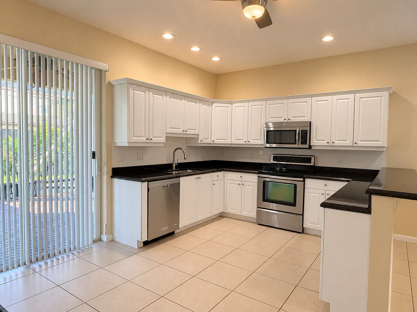 Open Concept 3/3/2 in Bennington @ Tradition — Photo 4