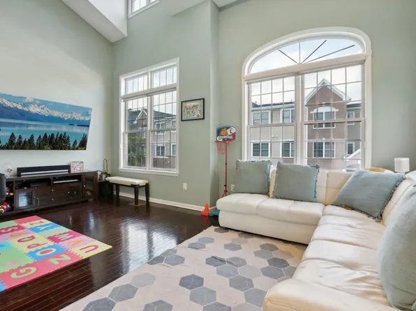 80 Lydia Drive image 12 of 39