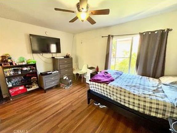 2nd image of 18350 Hatteras St APT 260