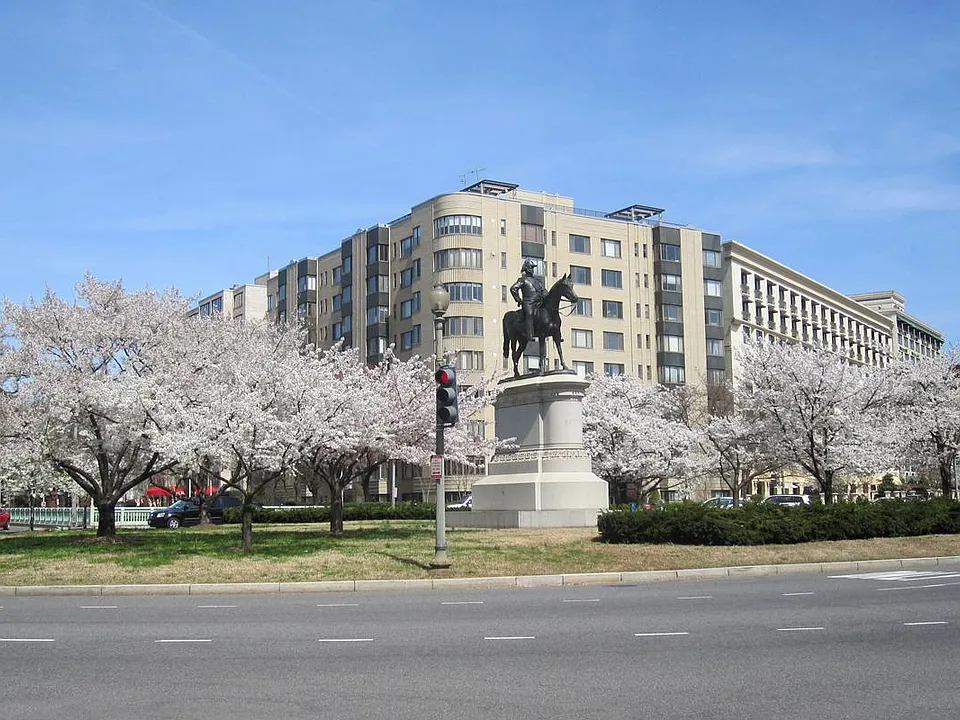 1 Scott Cir #1