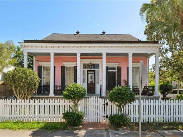 8205 Maple St, New Orleans, LA 70118