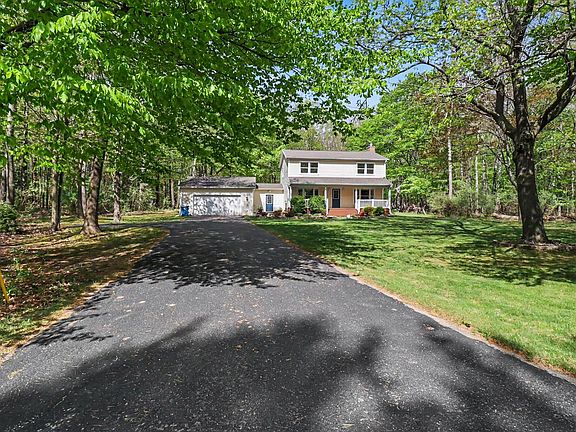 3rd image of 4370 Red Apple Rd