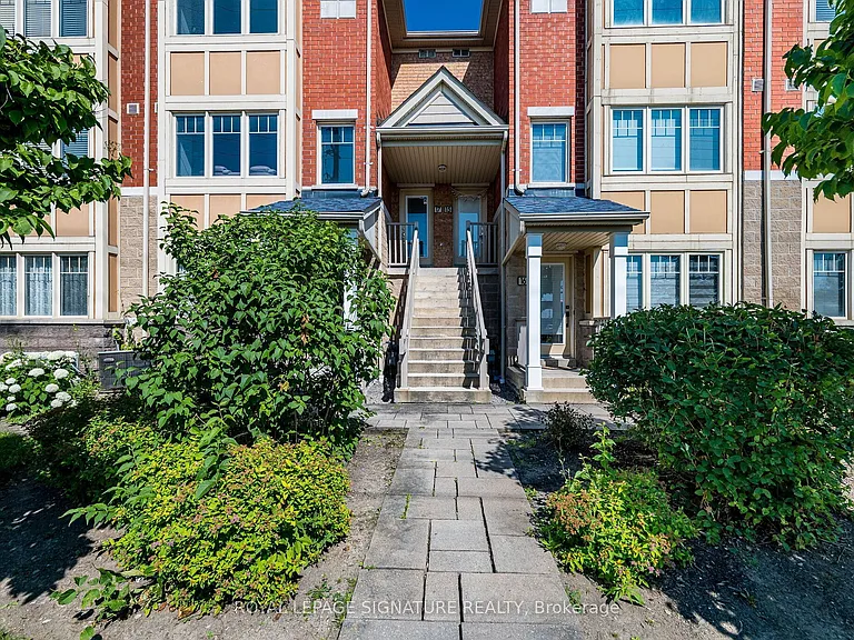 3985 Eglinton Ave W #17 — Photo 1