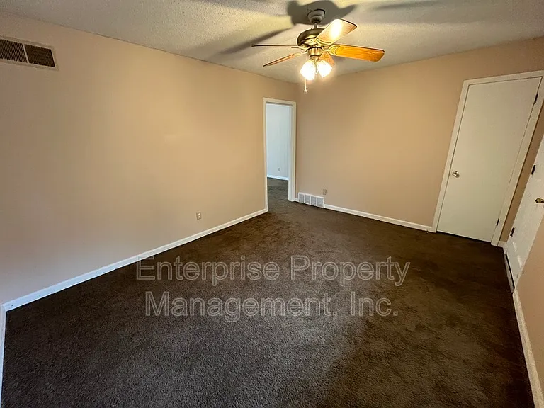 5312 Plover Dr — Photo 16
