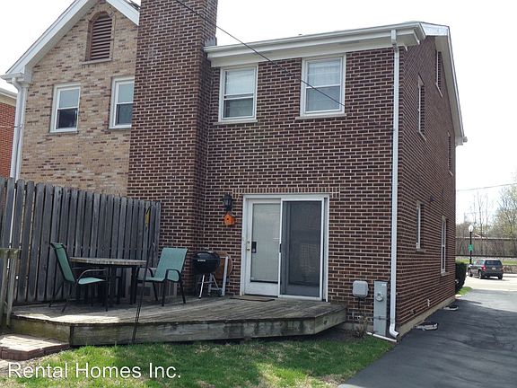 3rd image of 1103 W Hillgrove Ave #2