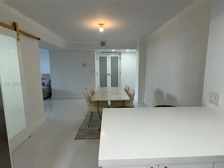 2333 Brickell Ave #614 — Photo 9