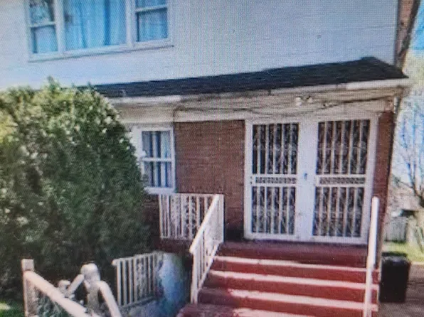 21816 137th Ave, Jamaica, NY 11413