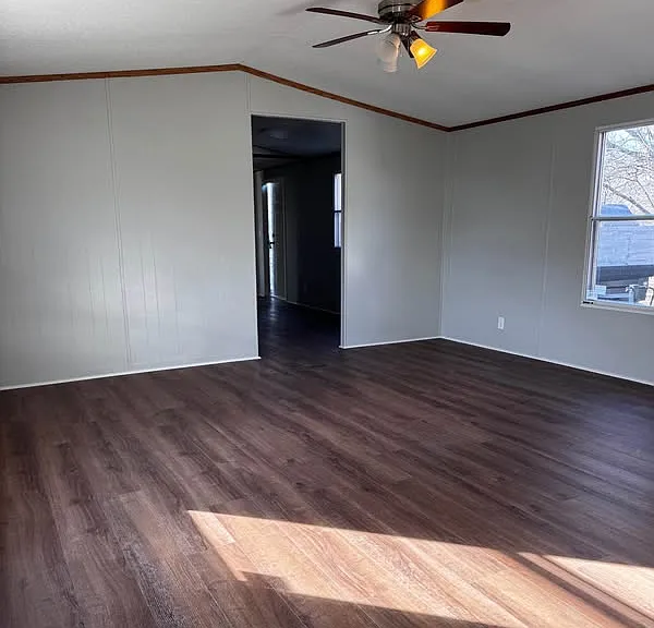503 Rogers Rd — Photo 8