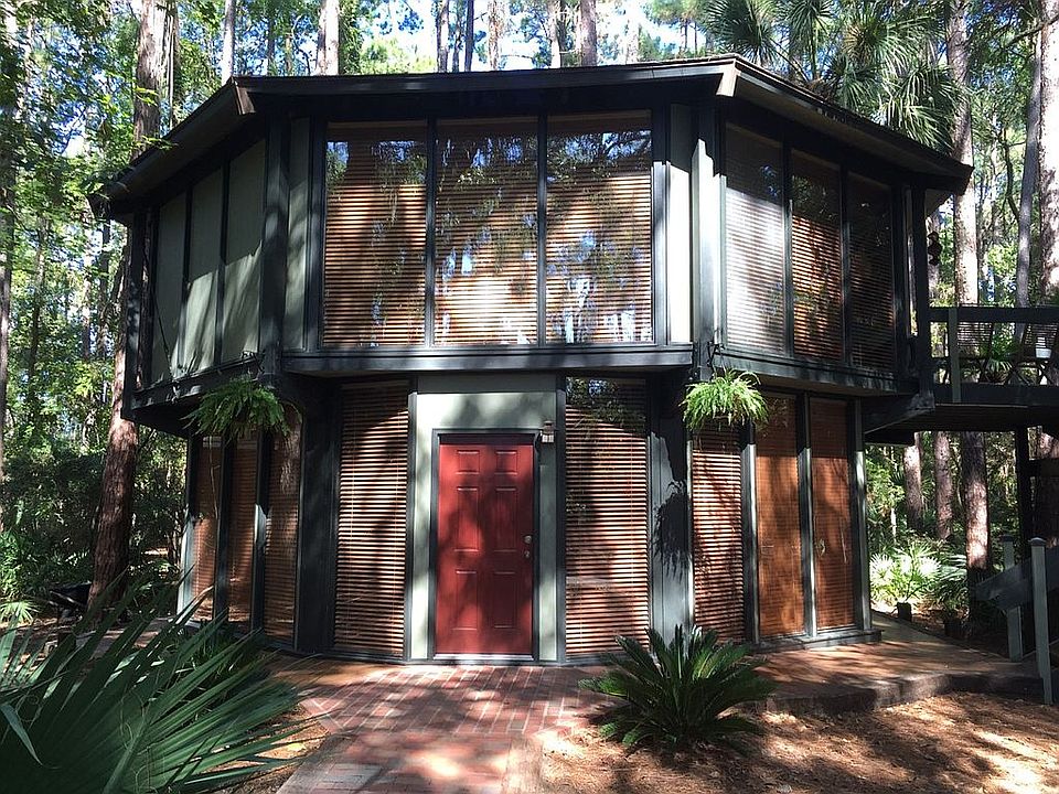 1st image of 2054 Deer Island Rd