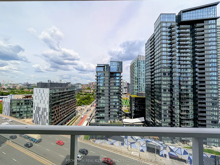 19 Bathurst St #1905 — Photo 12