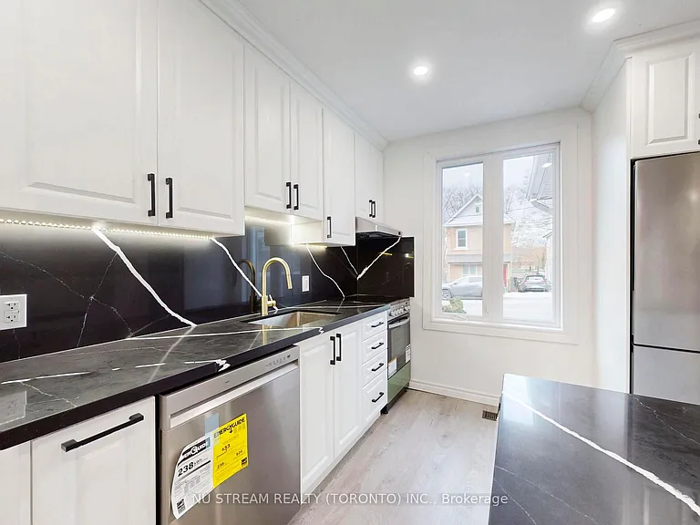 393 Jones Ave #UPPER — Photo 20