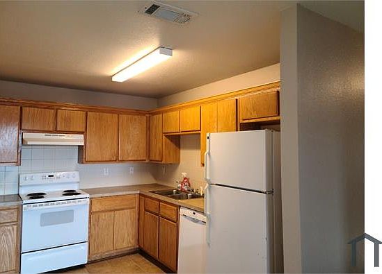 3rd image of 3114 Janelle Dr Unit B