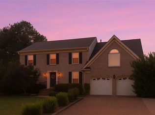 105 Chris Slade Chase, Yorktown, VA 23693