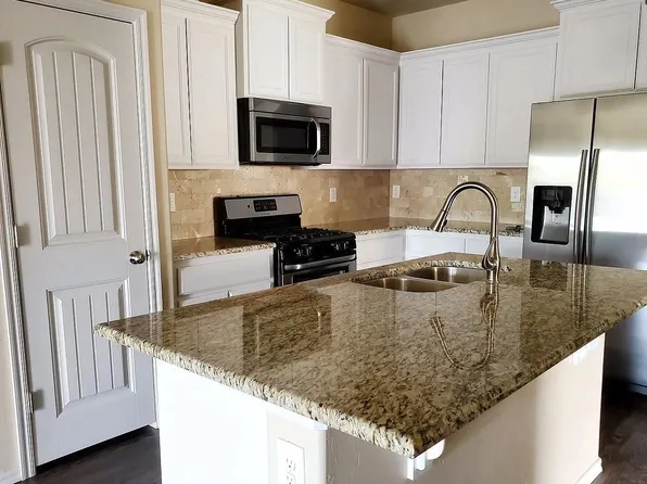 11202 NW 114th St, Yukon, OK 73099