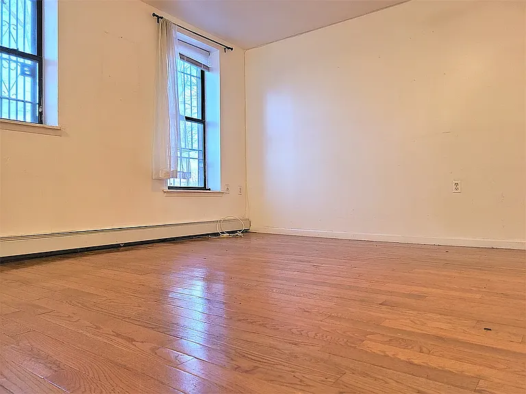 602 44th St #1D — Photo 6