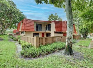 8147 Severn Dr APT A, Boca Raton, FL 33433