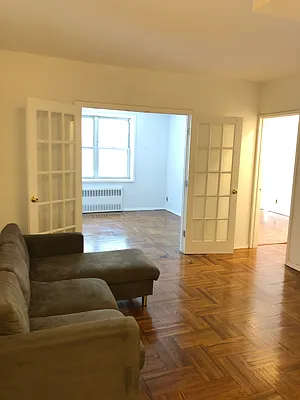 Rented by Compass | media 10