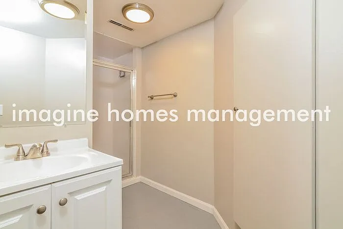 10948 Fillmore St NE — Photo 11