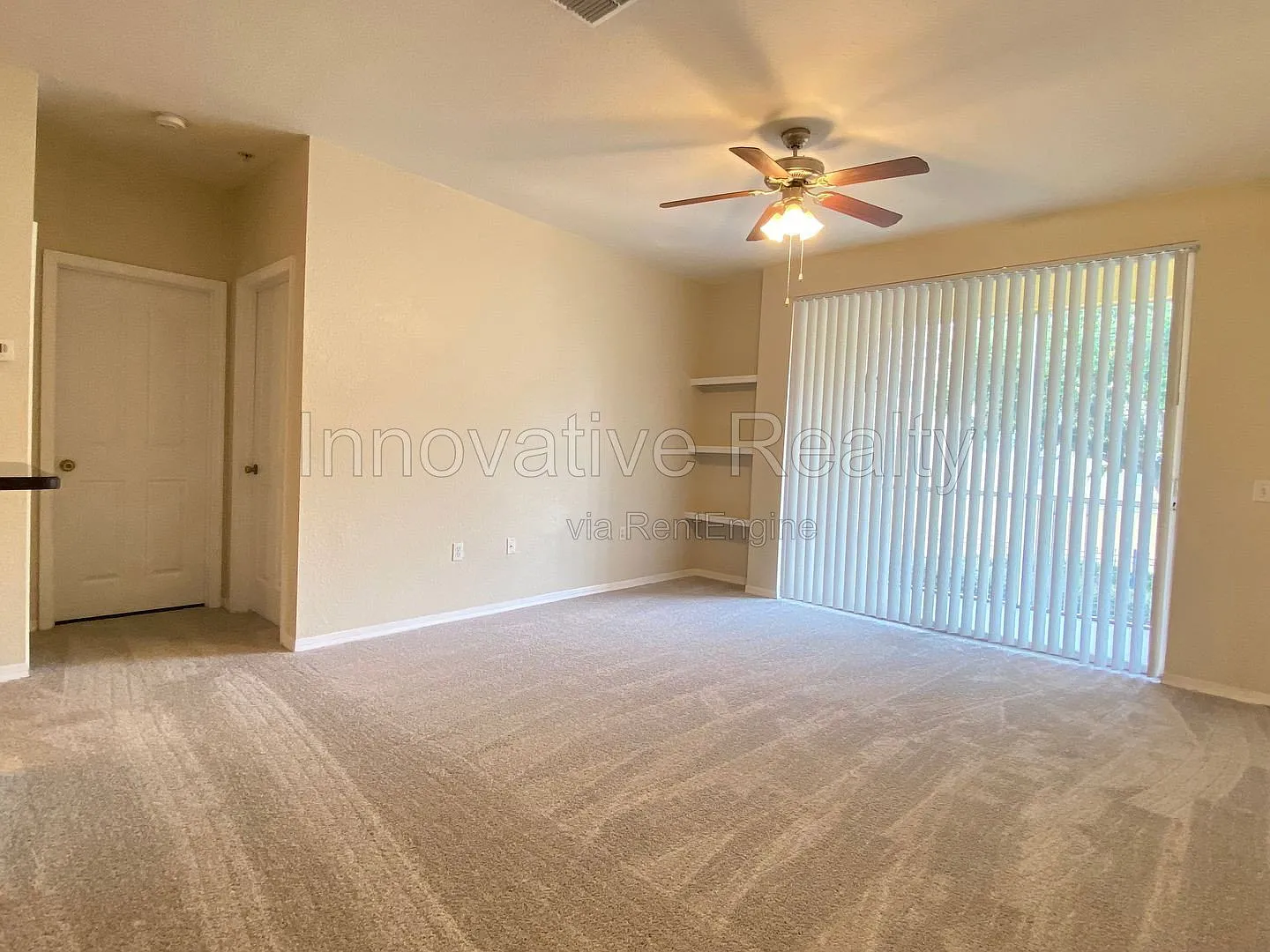 2 bed, 2.0 bath, 1048 sqft, $1,595 — Photo 4