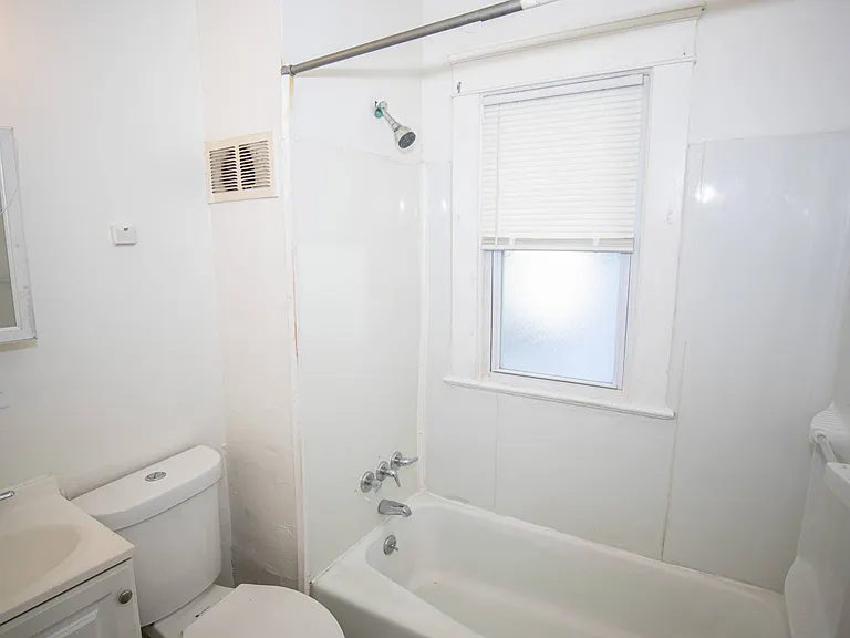 14015 Idarose Ave — Photo 7