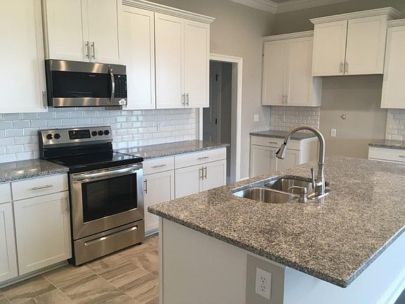 5th image of 3226 Finwood Dr