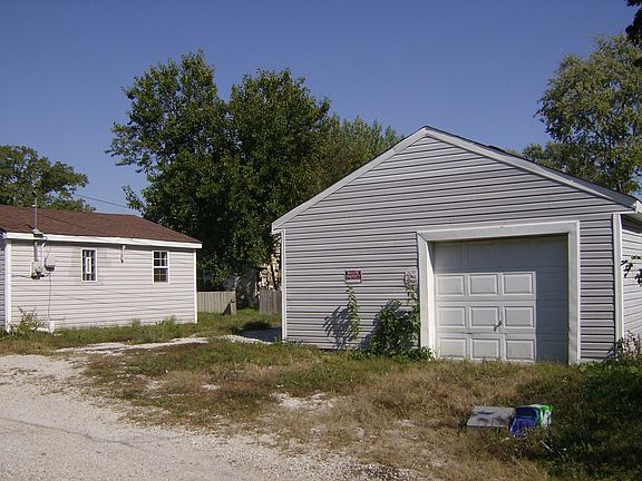 4th image of 624 Waldemere Ave