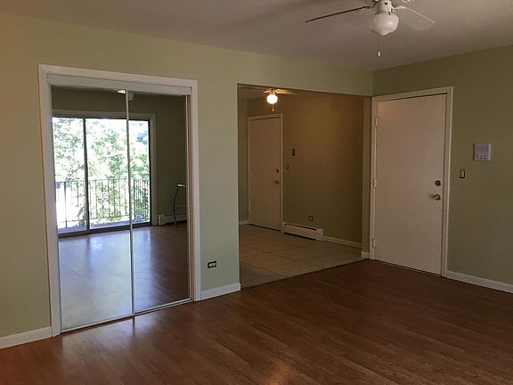 4th image of 1313 N Baldwin Ct Unit 3A