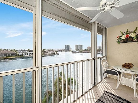 4th image of 300 Park Shore DR #4F
