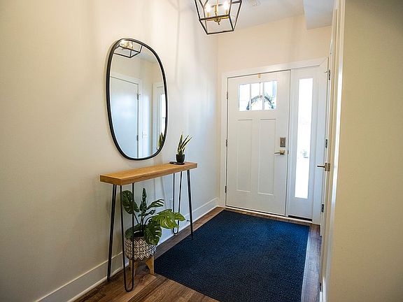 4th image of 403 S Frances St Unit 10
