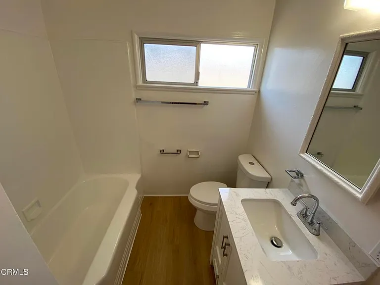 2448 E Washington Blvd — Photo 12