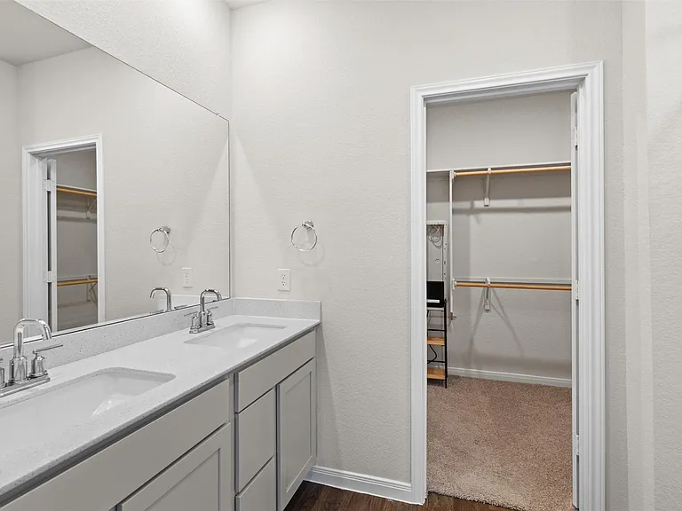 228 Brooklyn Dr — Photo 16