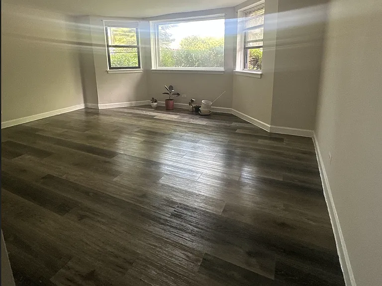 5718 N Mozart St — Photo 3