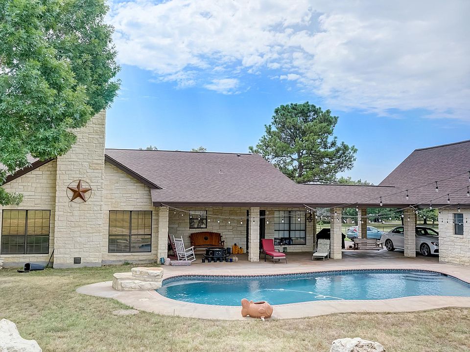 1st image of 108 Country Place Dr