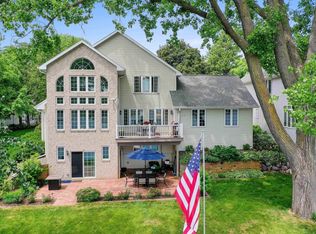 205 Pleasant Pl, De Pere, WI 54115